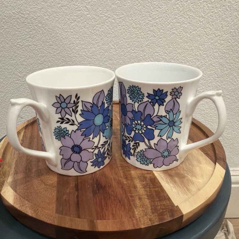 Vtg‎ Elizabethan Portobello Mug  #4 Ridged Sides Bone China Lavender Blue Floral